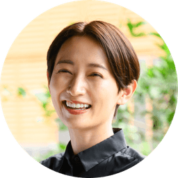 女性